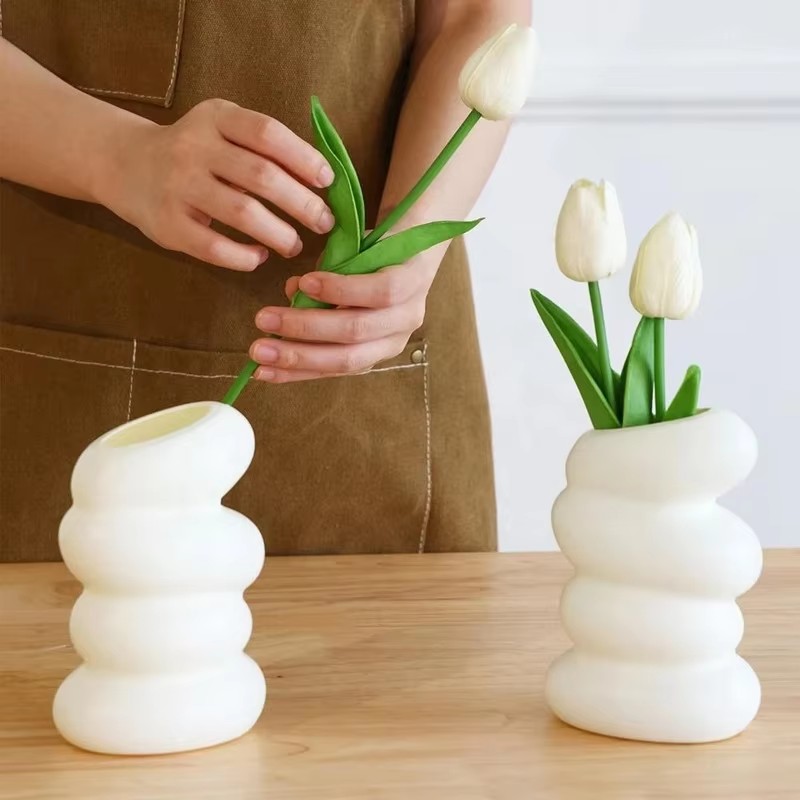1PC プラスチックスパイラル白花瓶北欧クリエイティブフラワ - Kitchen Appliances In White のレビューと価格